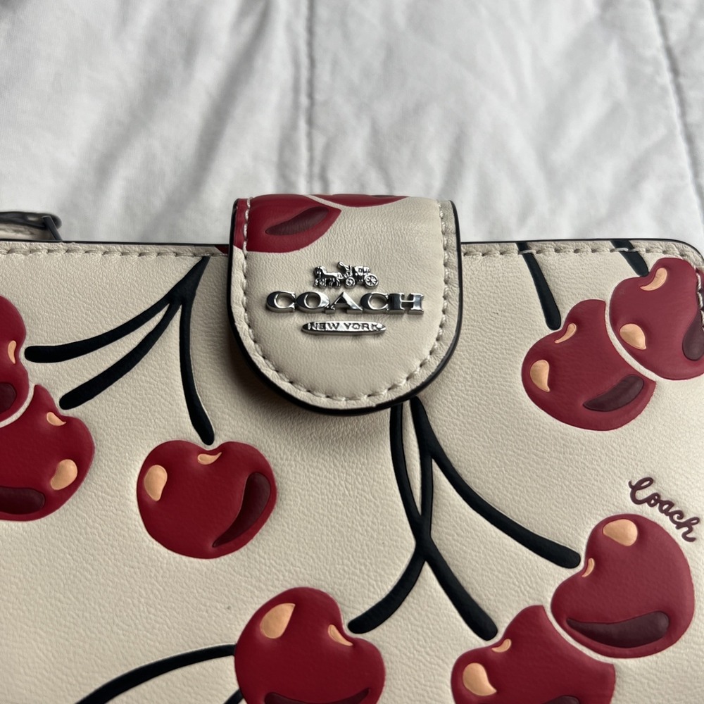 COACH CZ762 Women's Medium Corner Zip Wallet With Cherry 🍒 Print Smooth Leather - Picture 10 of 10